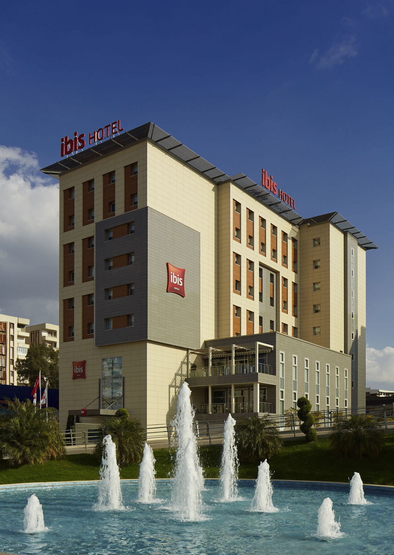 Ibis Adana Hotel Buitenkant foto